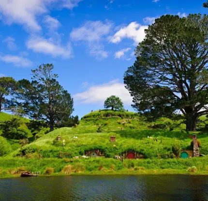 Hobbiton Movie Set