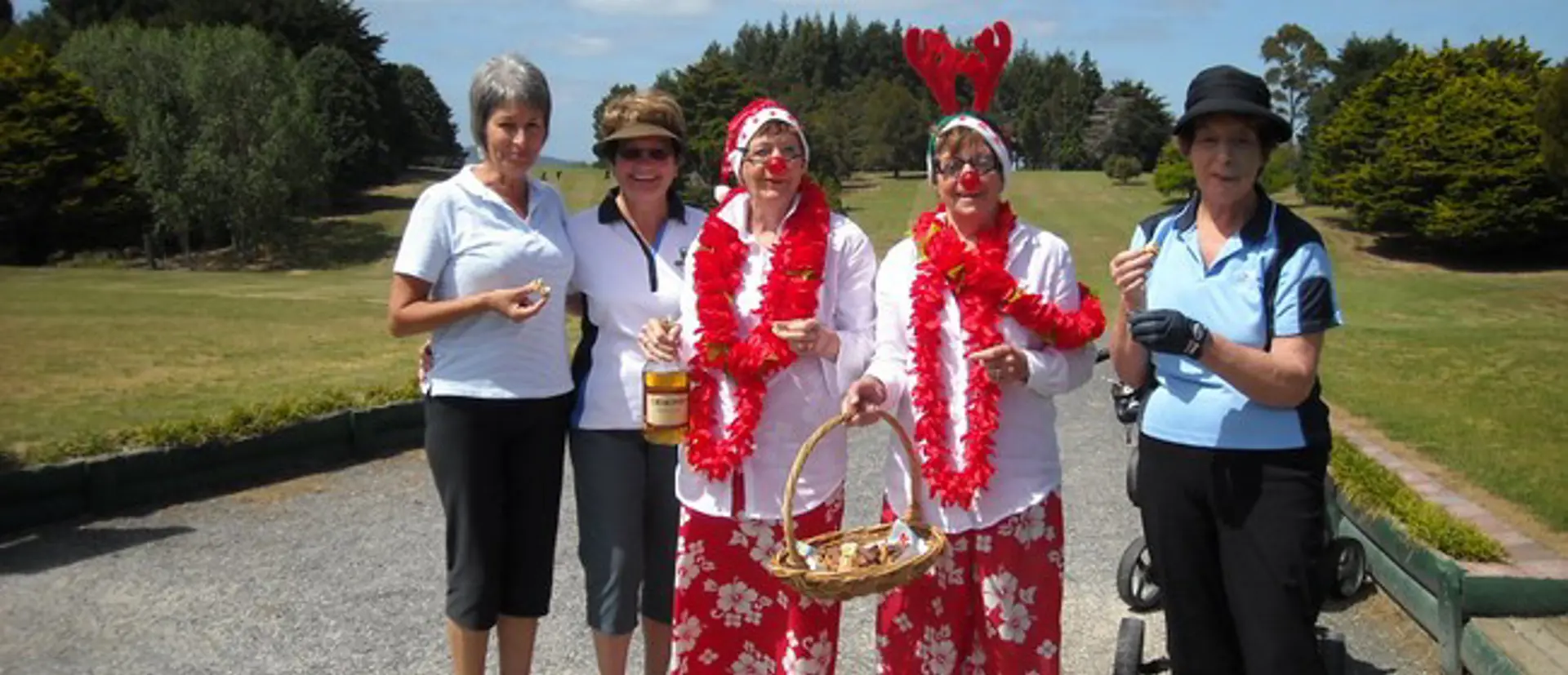 Women's 9 & 18 Hole Christmas Tournament