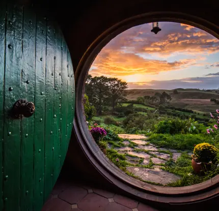 Hobbiton Movie Set