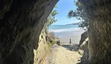 Waikawau Beach Tunnel